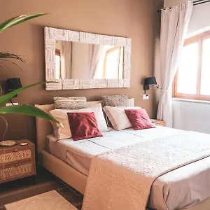 https://suite-yenne-2.in-sardinia.net
