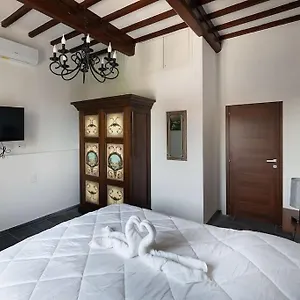 https://casa-del-borgo-antico.it-tuscanyhotel.com
